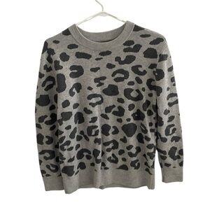 DAILY RITUAL WOMENS GRAY LEOPARD PRINT LONG SLEEVE CREW NECK SWEATER SIZE SMALL